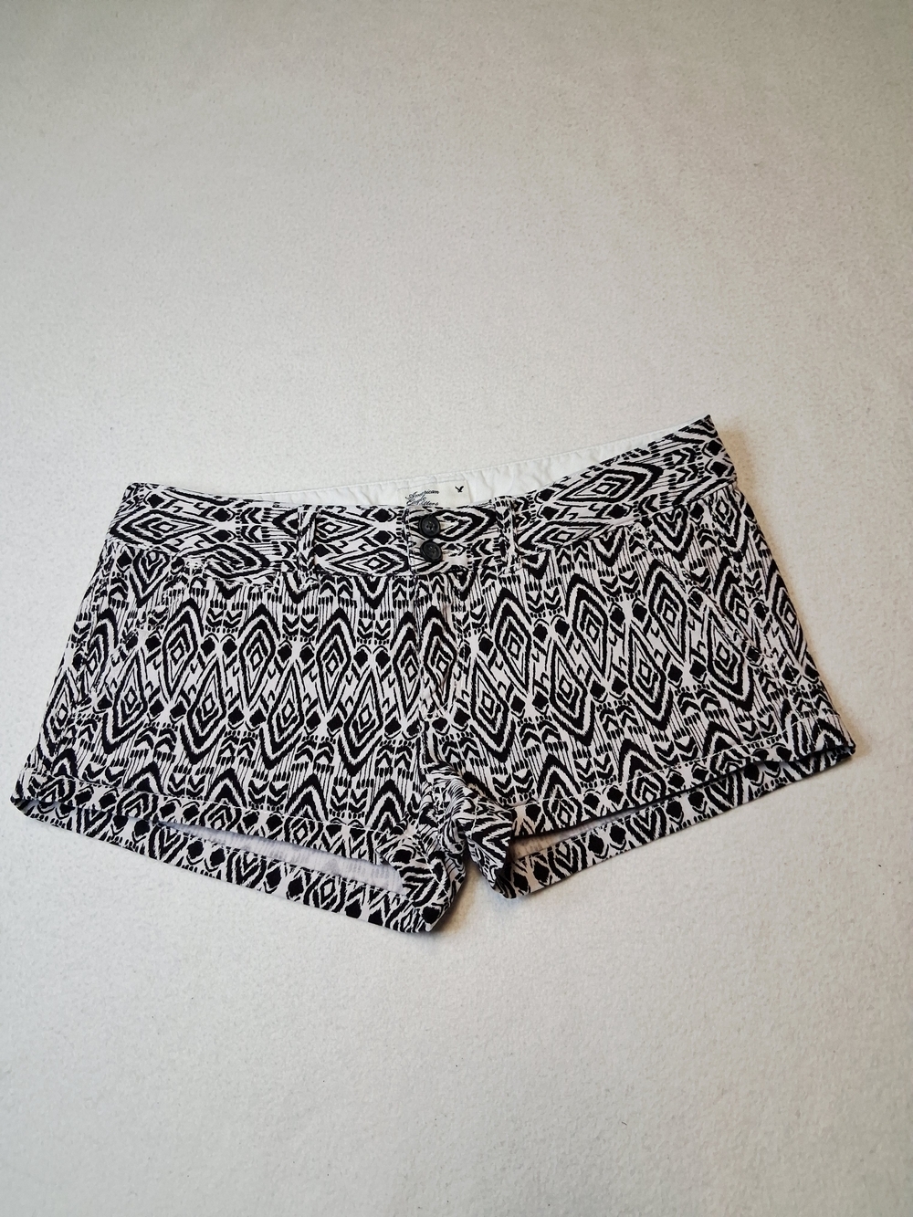 4/20$ American Eagle Outfitters Black and White Patterned Jean Shorts